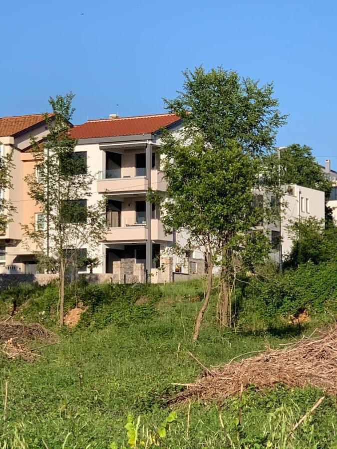 Apartman Polje Njivice Exterior photo